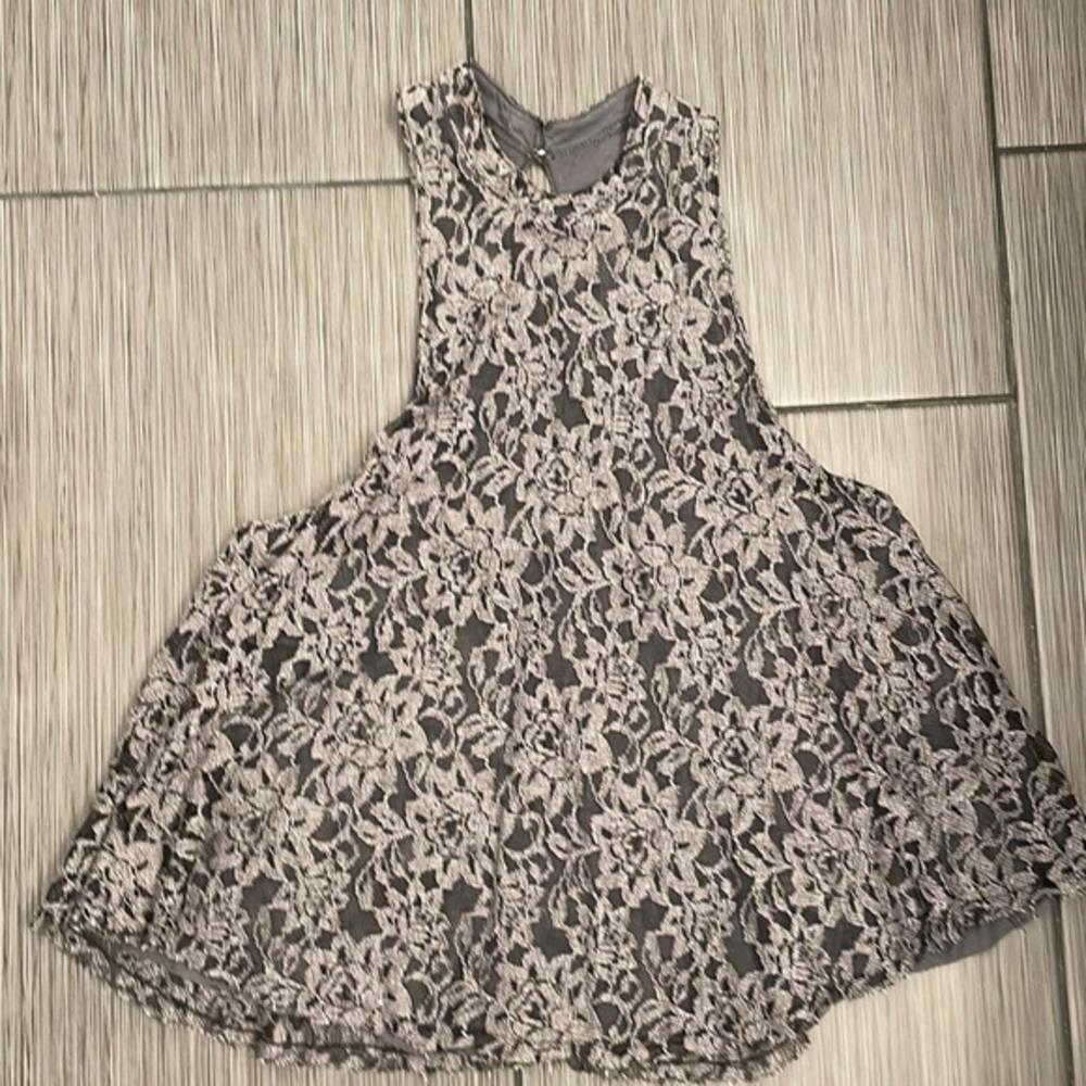 Abercrombie & Fitch gray lace tank top with key hole back size small